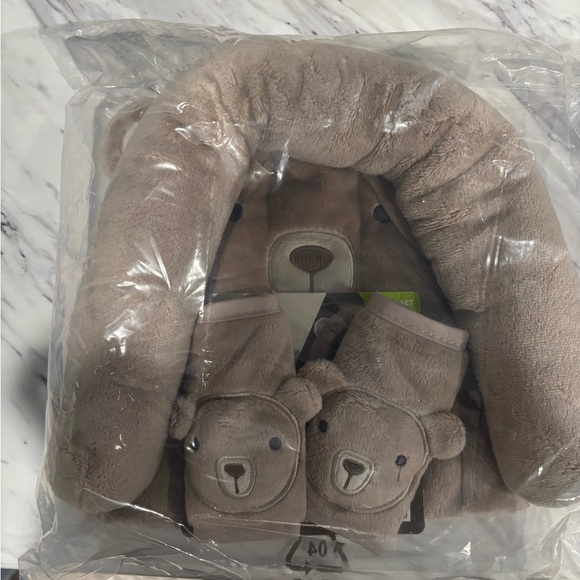 Other - Adorable Bear Car Seat Cover Set